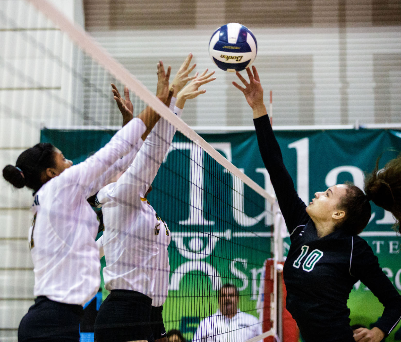 no.volleyballdivisionII.111017.020.JPG